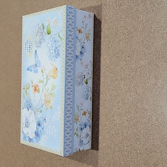 Delton Fine China Mug & Spoon Set!!! - Picture 9 of 10